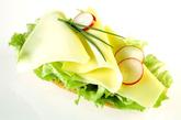 蔬菜面包片：在获得美味的同时包含了各种蔬果。
