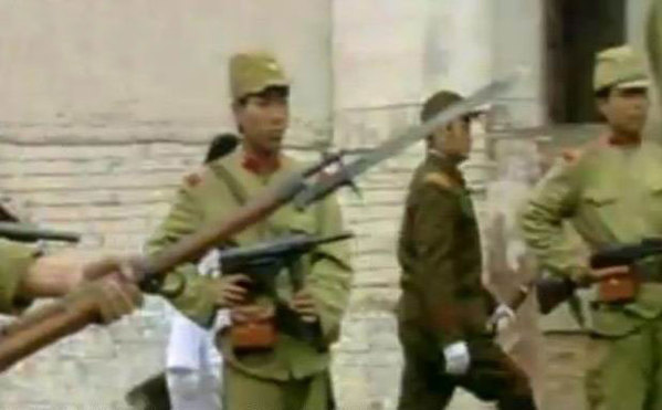 网友评《人奶魔巢》:1982年拍摄的抗战剧“烂片之王”_历史频道_凤凰网