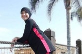 “burkini”有时也会加入鲜艳的色彩来满足女性们爱美的需求。