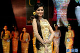 共有19名选手参加了在仰光举行的缅甸小姐比赛。 新华社发（吴昂摄）