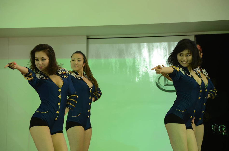 中外美女帅哥火辣劲爆舞蹈惊艳全场