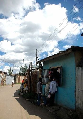 冒死实拍 让游客望而却步的非洲贫民窟