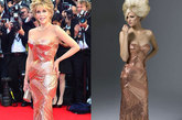 简•芳达 （Jane Fonda）身着Atelier Versace 2011秋冬礼服裙，已经75岁的她身材保持的相当曼妙。