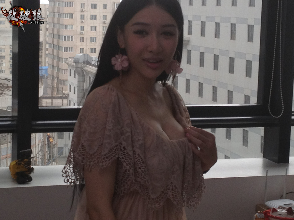 <em>宅男女神</em>带队 《杀破狼》美女测试团队 _游戏