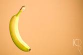 5.治痔疮及便血

每日空腹吃香蕉2个，或不去皮炖熟，连皮吃。

