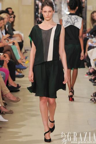 再定义女人味：Bouchra Jarrar 2012秋冬高级定制