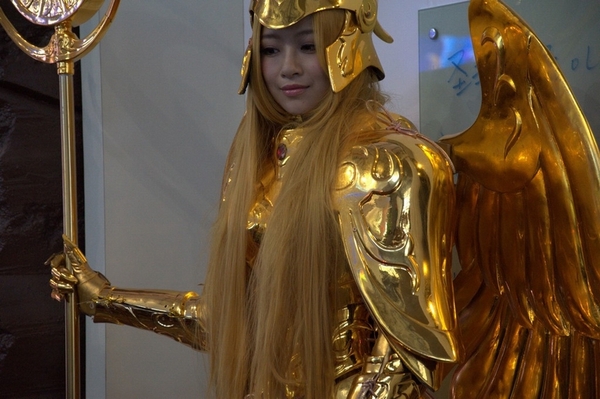 《圣斗士星矢》领衔主演 <em>黄金圣衣</em>登场亮相_游