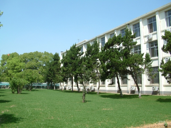 组图:江苏大学校园风景