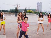 日本女星<em>安藤遥</em>留学归国 拍火辣写真秀F杯巨乳