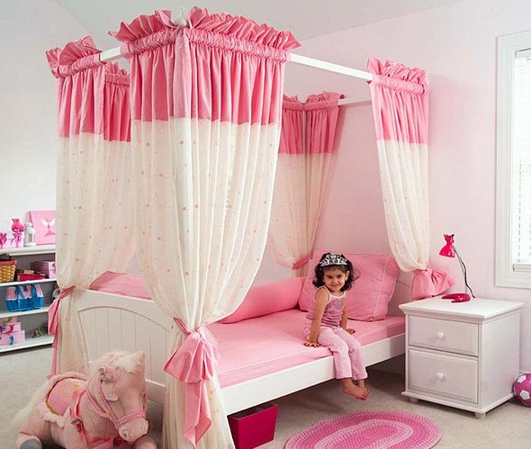 童话般的粉色卧室设计 让自家小公主美梦成真