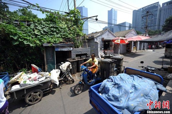 城中村毗邻北京CBD 恶劣环境蕴藏北漂梦