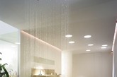 这是屡获殊荣的Dornbracht团队带来的作品，他们将温泉与现代元素完美结合，设计出了一个个简洁大气的卫浴空间。