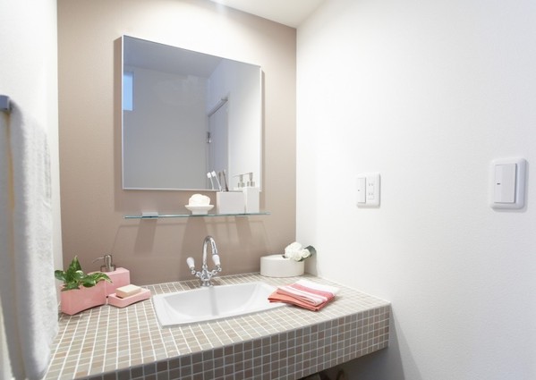 19图温馨整齐家庭浴室设计 在寒冷的冬天给予温暖