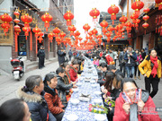 湖南凤凰举办主题活动与游客共庆元宵节
