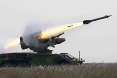 解放军红旗-7B导弹利剑出鞘