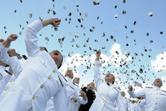 美国海军学院盛大毕业礼