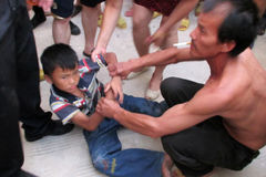 广西10岁男孩半年6次欲“跳楼自杀”