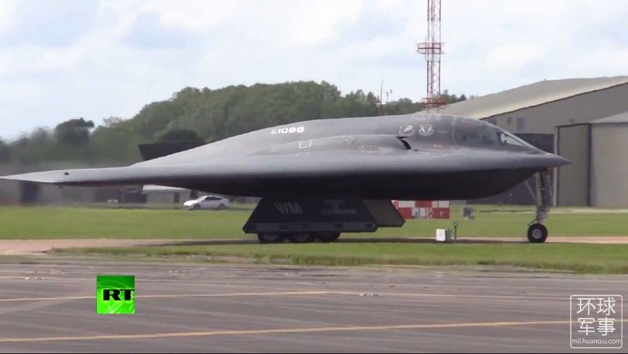 美国最新的隐形轰炸机 xes_2826877cdd92c8c407240685c419ce2a.jpg