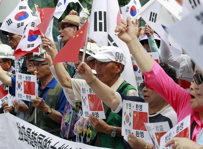 韩国反日示威现 钓鱼岛是中国的 口号 资讯频道 凤凰网