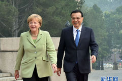 李克强同默克尔举行会谈