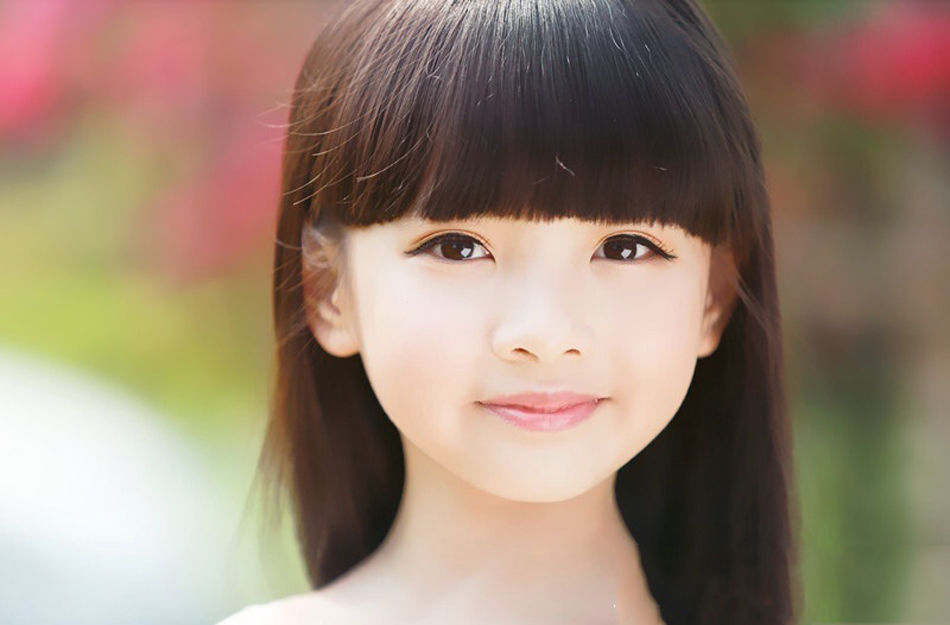 <em>八岁</em>萝莉王巧被赞国民小<em>美女</em>[高清大图]_娱乐