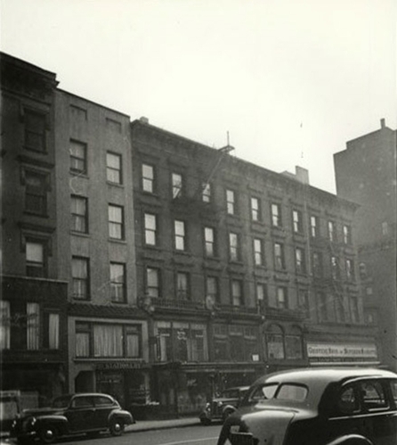 纽约红砖"古董"小楼里的现代简约公寓