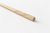 8、Rassen 一体筷子

本来，一双筷子就是一体的，而 Rassen 一体筷子的设计更加强了这个概念。筷子的尾部像是螺旋状的纹路将两根筷子卡住，可以合为一体。这些生活的细节，可以体现一个人的品味。