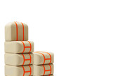 Matali Crasse 为意大利家具设计公司 Campeggi 设计了一款有单个模块系统组合的沙发(Self—made Seat)，并在 15 年米兰设计周上亮相。这沙发可以分开变成单个元素，每个坐垫模块都可以独立使用。远处看，它们像是用牛皮纸包裹并用橘色织物固定的泡沫。它实际上更像一个手提箱，通过橘色聚丙烯肩带可以轻易的伶起来移走。（实习编辑：周芝）