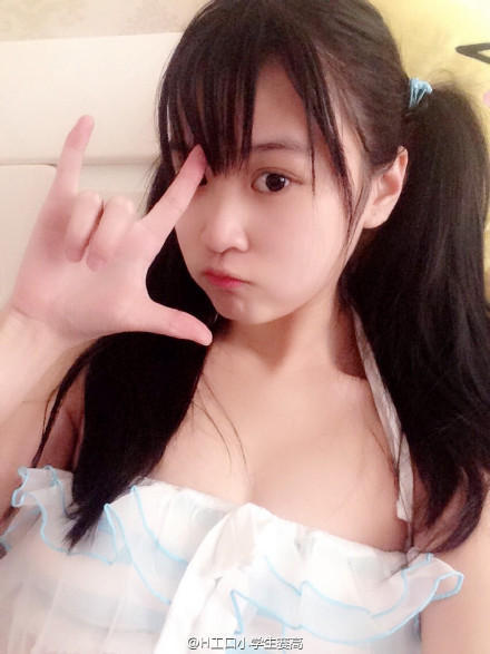 网友随意抓拍北京<em>舞蹈</em>学院<em>美女大学生</em>(组图)_