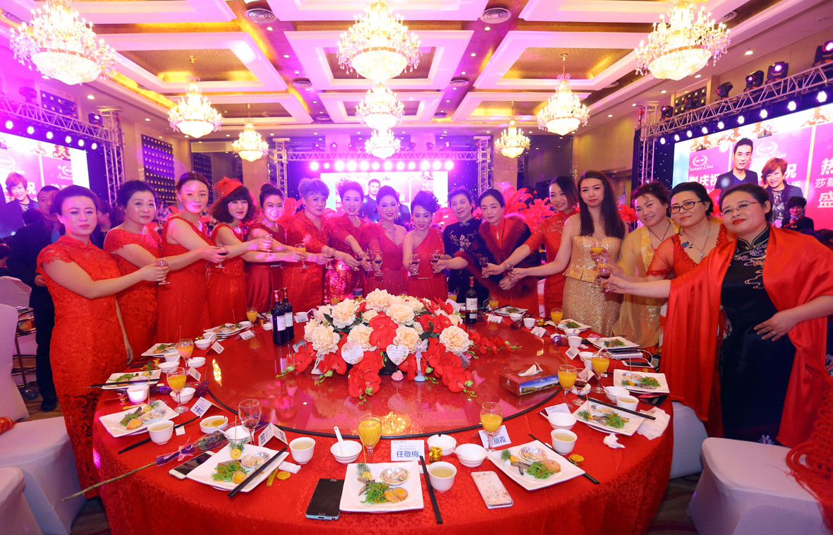 美丽的青春遇见永恒的友谊——莎蔓莉莎Thank You Dinner晚宴滨州站华彩起航2