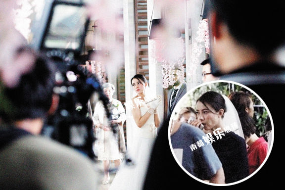 探班《<em>单身男女</em>2》:高圆圆婚纱造型曝光(图)-娱