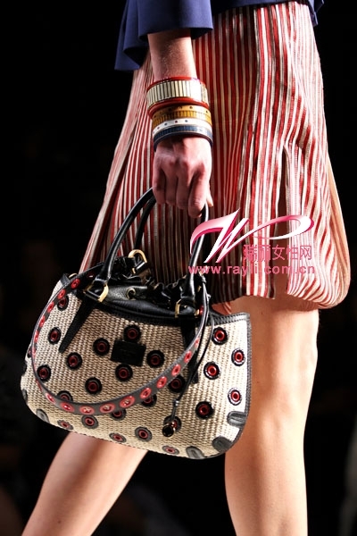 FENDI B. Fab手袋