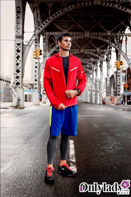 耐克2012春季跑步系列装备亮相