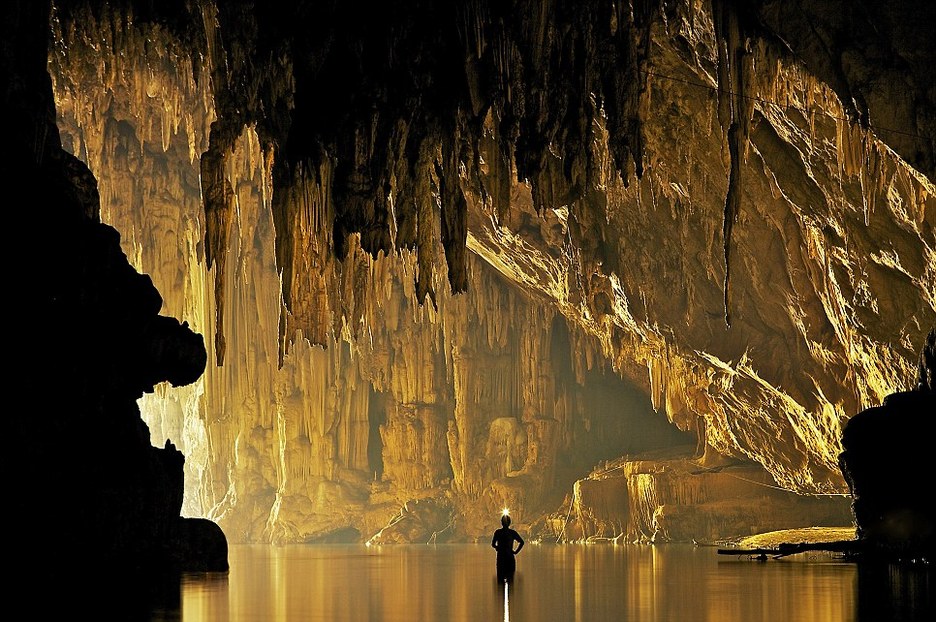探秘泰国天然地下洞穴:钟乳石节比鳞次_旅游频道_凤凰网
