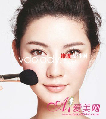教你打造可以瘦脸的魔法腮红