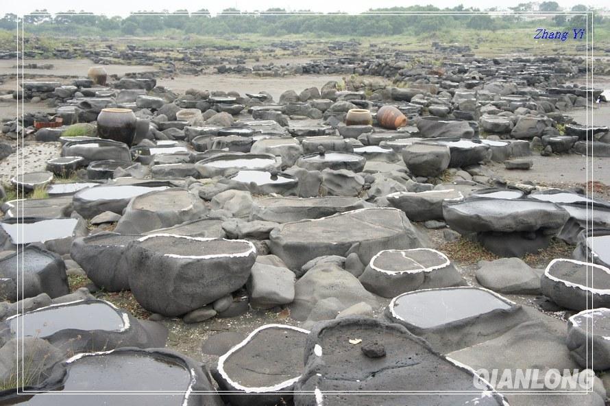 儋州:千年古盐田的晒盐工艺