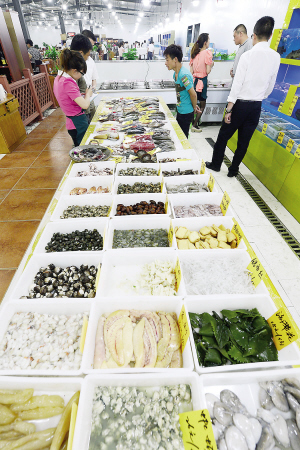 海鲜产品大多来自东海。记者 李忠 摄