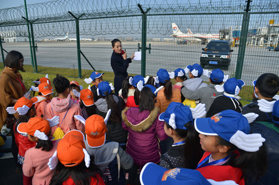 80乡村小学生畅享生活体验营 收获别样元旦礼