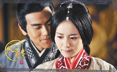 刘诗诗饰演的“狼女”莘月最终情定彭于晏饰演的“霸气将军”小卫。