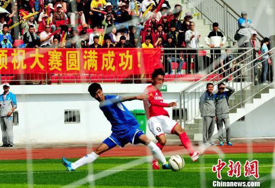 六部门:增加高校高水平足球运动队 适度扩招|校