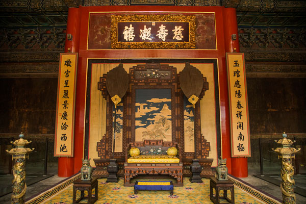 故宫博物院今90周年院庆,慈宁宫文物首次裸展