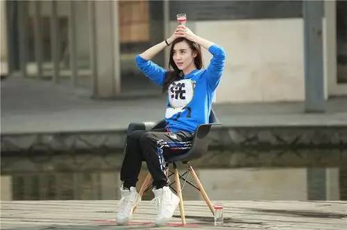 少帅有了文章和柳岩,宋佳真心不用再演激情戏