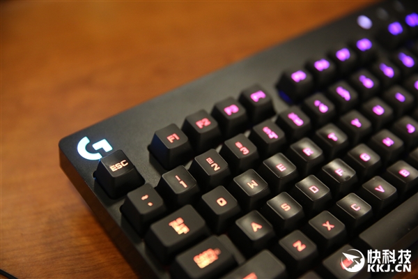罗技推G810机械键盘：RGB灯光售价1400元|罗技|机械键盘_凤凰科技