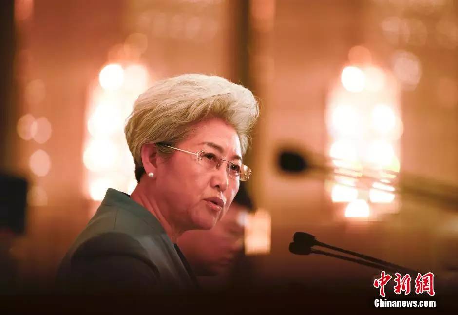  傅莹 这个让记者不心塞的发言人说过哪些金