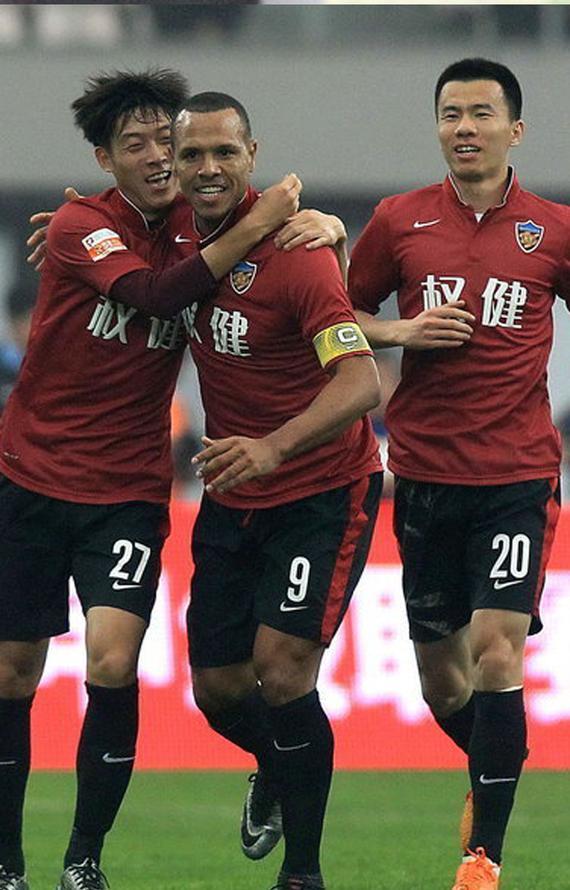 抗衡任何中超队 法比戴帽牛刀杀鸡|中甲联赛|法比亚诺