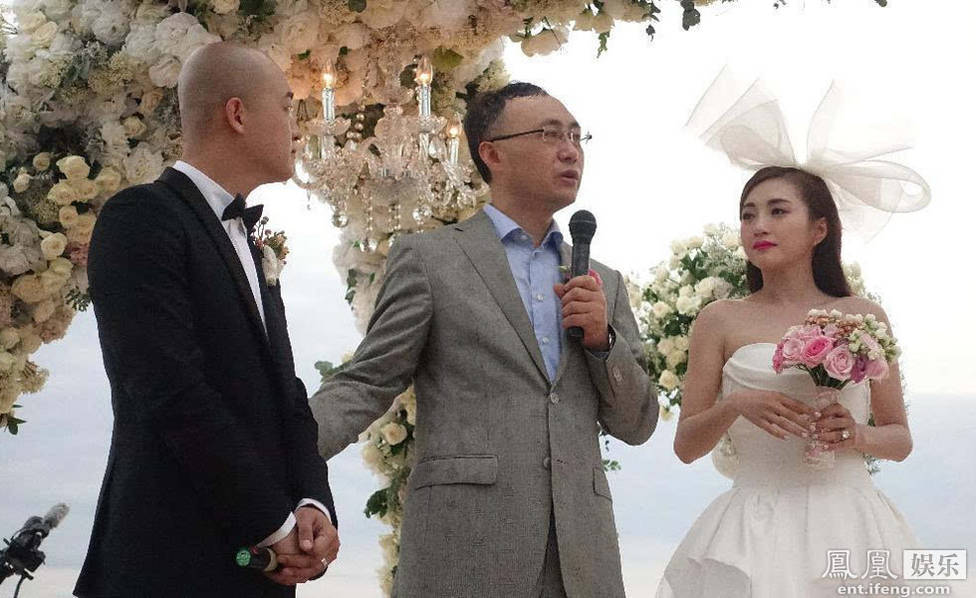 包贝尔夫妇大婚现场 徐峥担任证婚人|徐峥|包贝