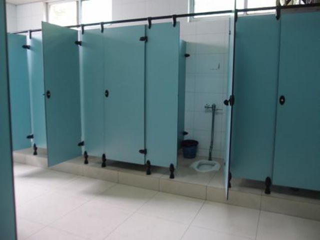 最脏的厕所_厕所装修效果图 既方便又节省空间