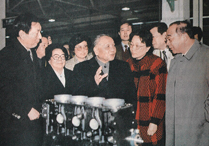 媒体:邓小平眼中的救火队长朱镕基