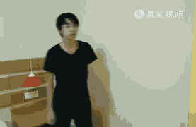 庞麦郎真身出镜现场版《我的滑板鞋》,迷一般魔鬼的步伐