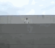 [gif动图]所以说 跑酷这东西 不是你想跑就能跑滴